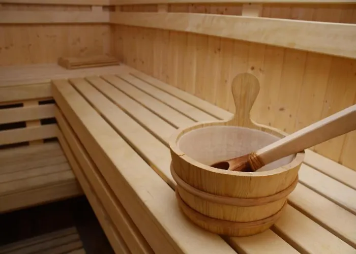 White Rock Castle - Pool &