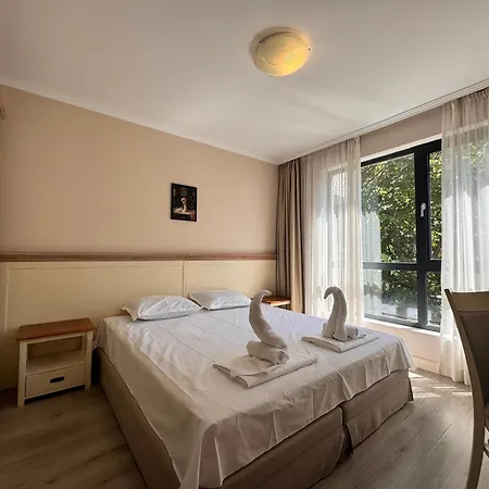 White Rock Castle - Pool & * Balcic