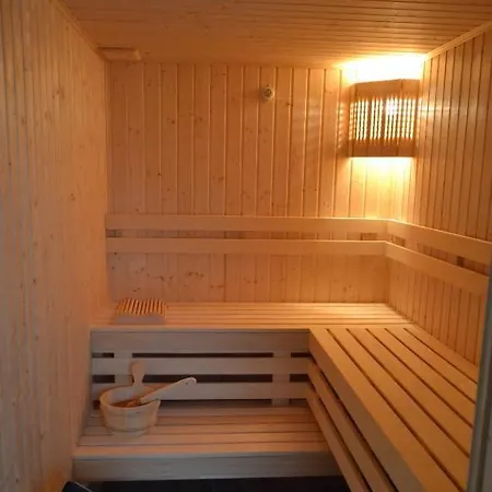 White Rock Castle - Pool & Apartament Bałczik