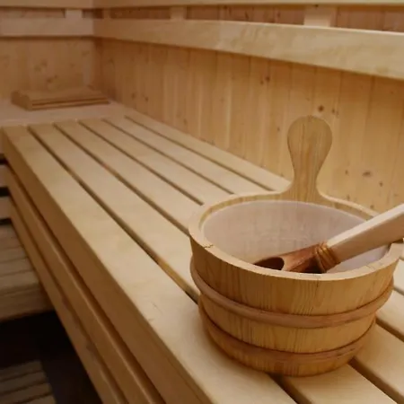 White Rock Castle - Pool &