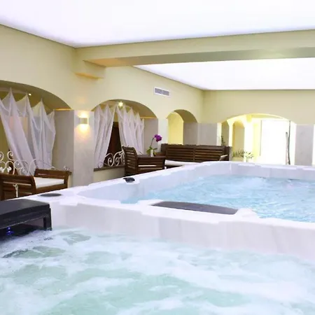 White Rock Castle - Pool & Apartamento Balchik