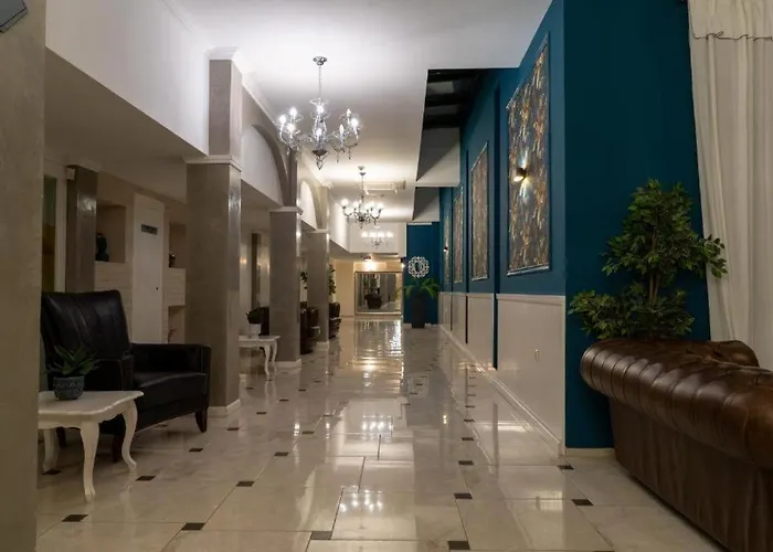 White Rock Castle - Pool & Appartement Balchik