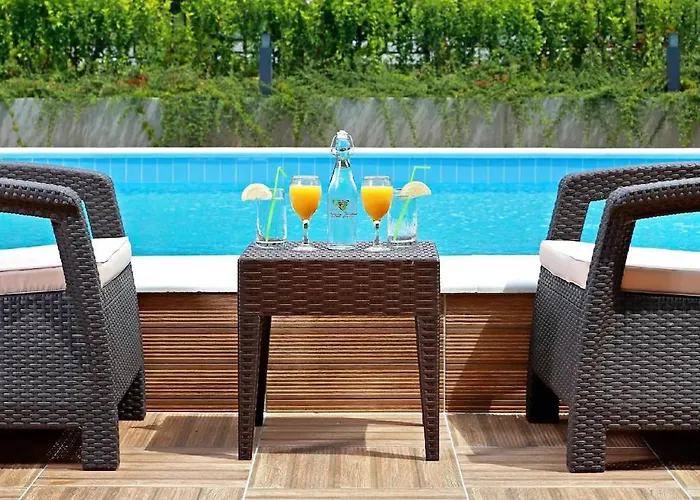 Appartement White Rock Castle - Pool & *